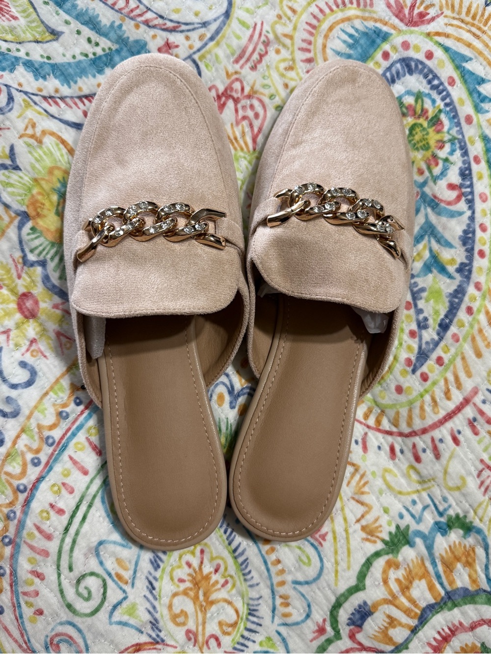 Women’s Slip-On Chain-Trim Mules in Blush